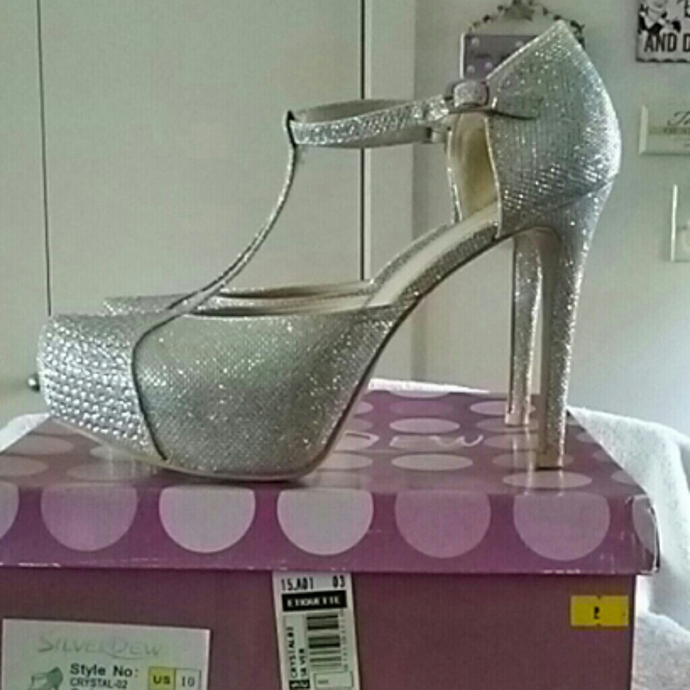 5 inch silver heels